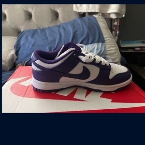 WOMEN NIKE DUNKS